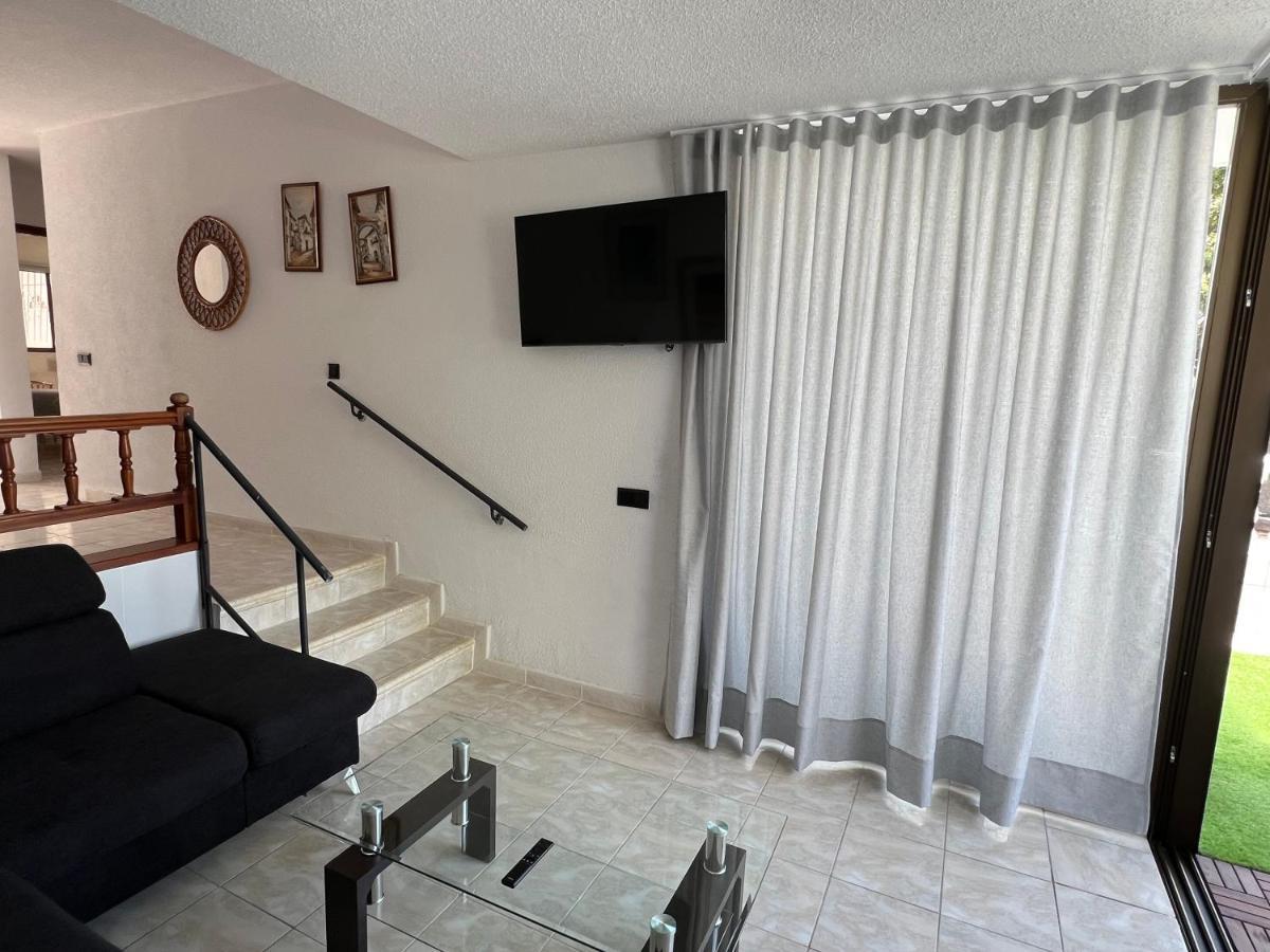 Fantastic Bungalow Playa De Las Americas Arona  Exterior photo